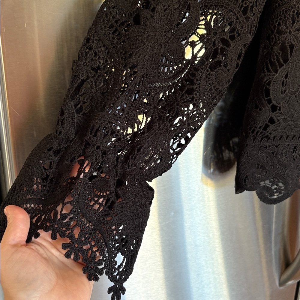NWOTS!! Ultra Pink Women’s Black Lace Blouse. - Picture 4 of 7